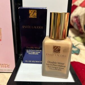 Estee Lauder Double Wear Stay-in-Place Makeup - 2W1 Dawn 95 percent or more full